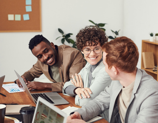 Amon & Partners Group - APG